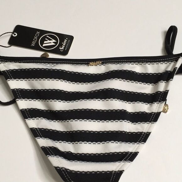 New. WILDFOX black and white stripe string bikini.  Medium Runs small. - Picture 7 of 9